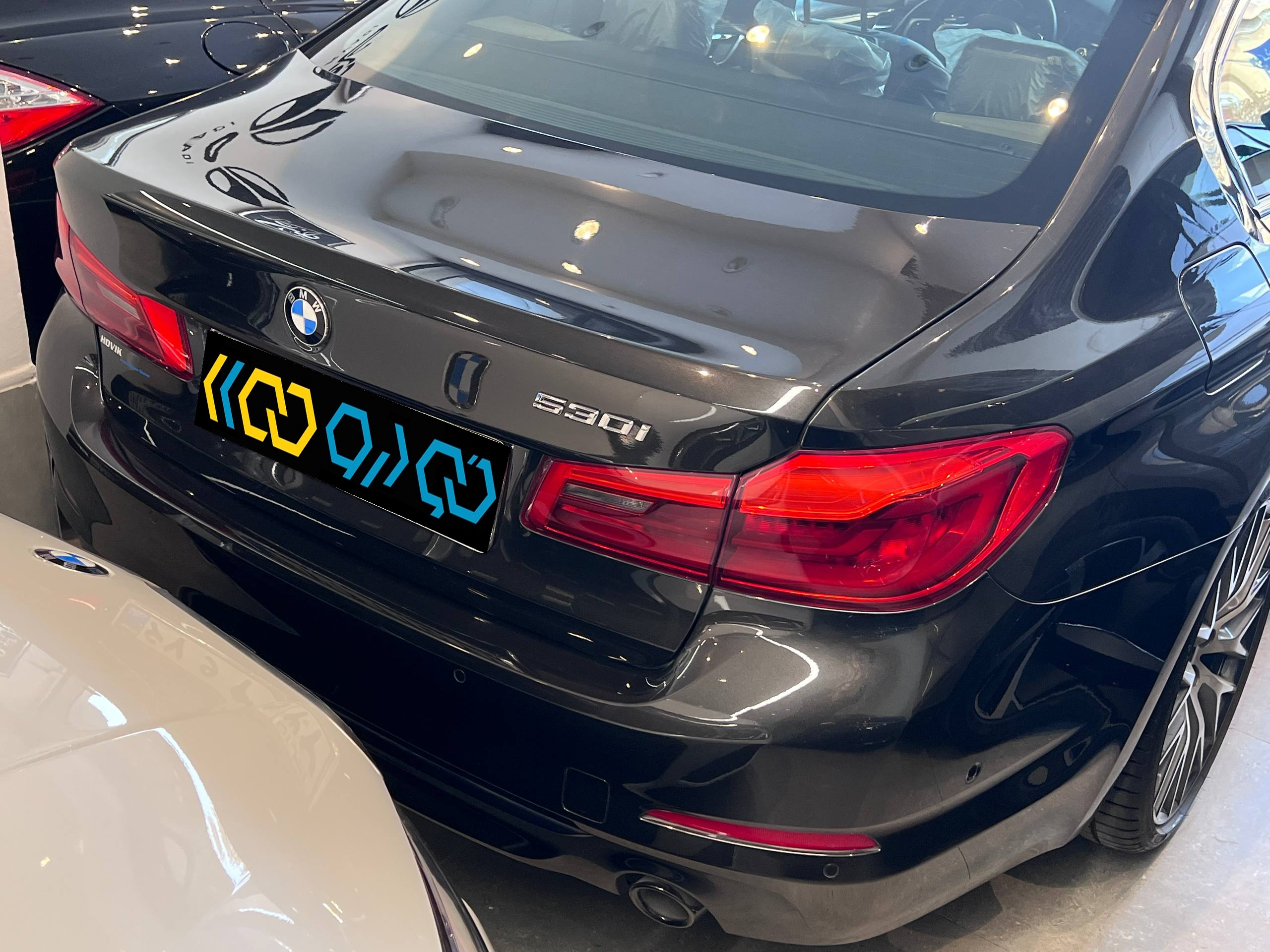 سری 5 سدان 530i