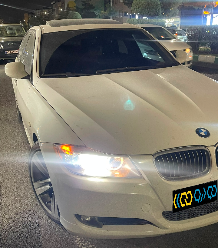 سری 3 سدان 320i