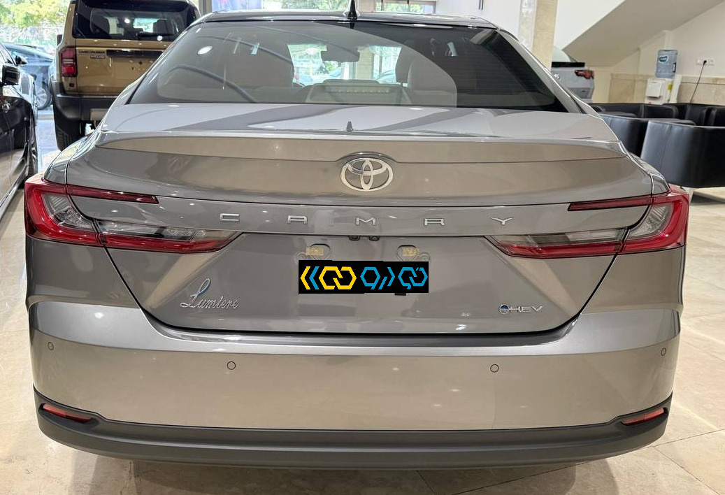 کمری هیبرید 2.5 لیتر LE